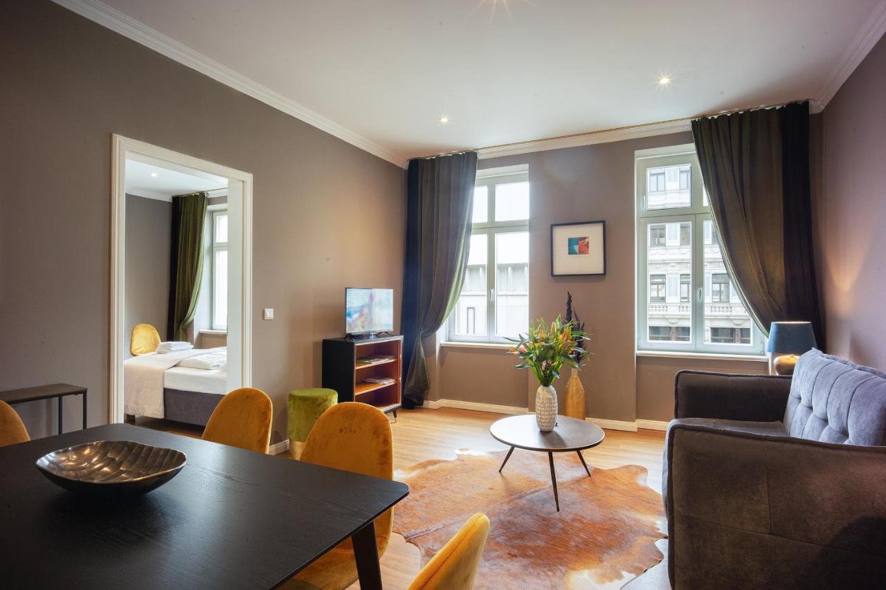 Leipzig-Suites No.12 4 Zimmer Apartment Und Balkon Exterior foto